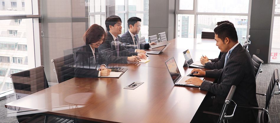 판사·검사·김앤장 역임 변호사,
에이앤랩만의 사건 대응 시스템